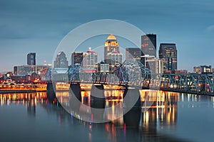 Louisville, Kentucky, USA downtown skyline on the Ohio River