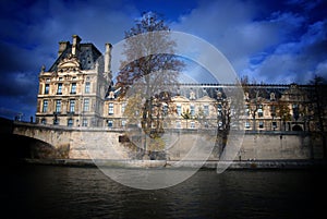 Louvre-Paris