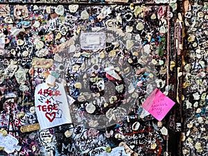 Love notes in the house of Juliet, Verona