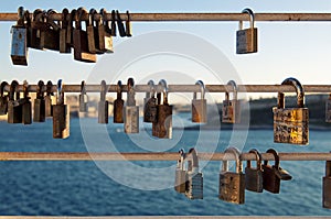 Love Padlocks invade the world