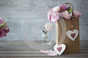 Love Vintage Still life background with roses and hearts