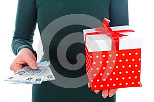 A lovely Christmas gift isn`t about the money