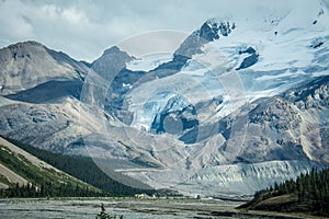 Lovely mountain scenery in the Canadian Rockies along the Icefields Parkway in summer