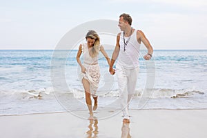 Loving couple enjoying vacation on tropical beach