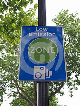 Low emission zone sign in London