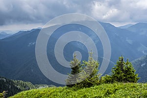 Nízké Tatry scenérie z vrcholu Sina, Slovensko