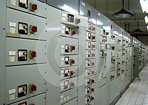Low Voltage Motor Control Centers (MCC)