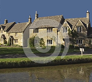 Lower slaughter village photo