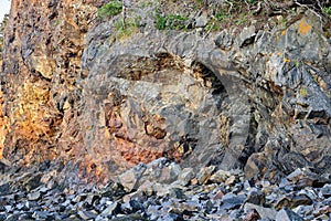 Lowtideon the Maine Coast exposes the massive rocks on Owls Head Harbor