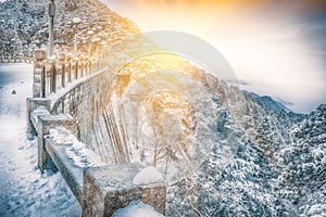 Lu Lin Bridge-Snow scene in Mount Lu