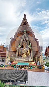 Luang Phor Chin Prathanphon Enshrined at Wat Tham Suea It is a temple and tourist attraction.