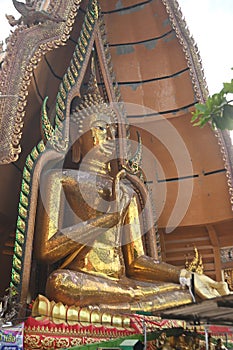 Luang Phor Chin Prathanphon Enshrined at Wat Tham Suea It is a temple and tourist attraction.