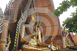 Luang Phor Chin Prathanphon Enshrined at Wat Tham Suea It is a temple and tourist attraction.