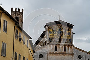 Lucca is Italy city located in Tuscany