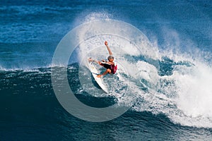 Luke Stedman Surfing in the Pipeline Masters