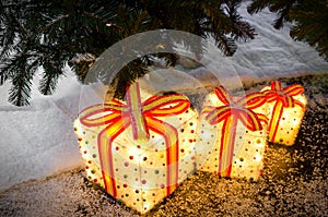 Luminous gifts under the Christmas tree