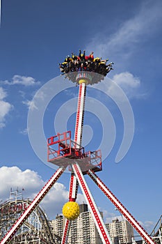 Luna 360 Thrill ride in Coney Island Luna Park