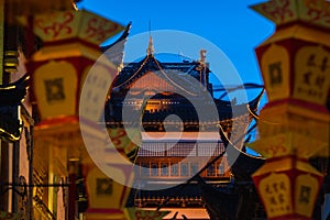 Lunar New Year at Yuyuan Garden