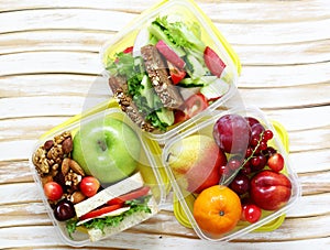 Lunch box for healthy eating