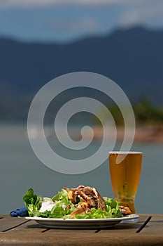 Lunchtime salad & cold beer