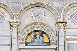 Lunette above the left door of the Duomo - Pisa