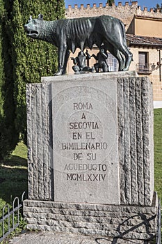 Lupa Capitolina statue at the foot of Aqueduct of Segovia photo