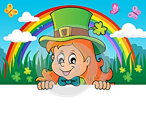 Lurking leprechaun girl theme 2