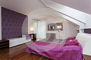 Luxurious bedroom photo