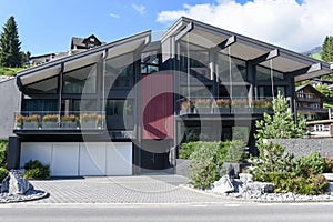 Luxurious modern multilevel house