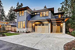 Luxurious new construction home in Bellevue, WA