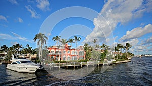 Luxurious Waterfront Home in Lauderdale