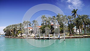 Luxurious Waterfront Home Miami photo