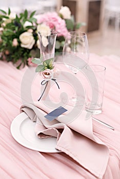 Luxurious wedding table decorationr