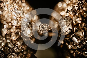 Luxurious White Gold Diamond Engagement Ring, wedding details