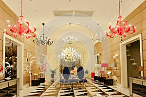 Luxury chandelier ceiling lighting display hall