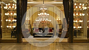 Luxury crystal chandelier lighting hall decoration photo