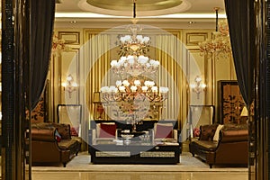 Luxury crystal chandelier lighting hall decoration photo