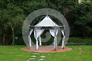 Luxury garden tent