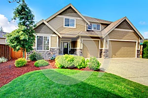 Luxury house ith beautiful curb appeal
