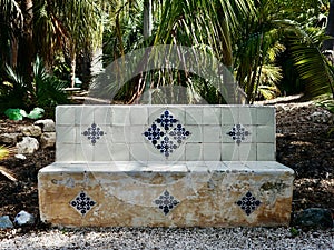 Luxury Landscaping Exterior Design Square Tiled Bench