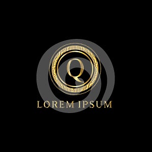 Luxury letter Q Logo. Vector logo template sign, symbol, icon, vector luxury framemV