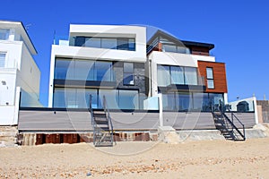 Luxury modern beach homes