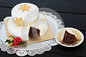 Luxury Snowflake Christmas Cake