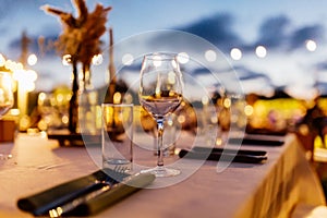 Luxury table settings for fine dining and weddings.