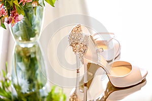 Luxury wedding shoes for bride