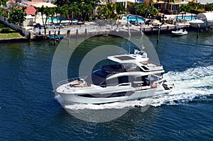 Luxury Yacht Cruising the Florida Intra-Coastal Waterway