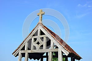 Lych gate with cross