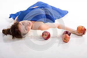 Lying lady with apples