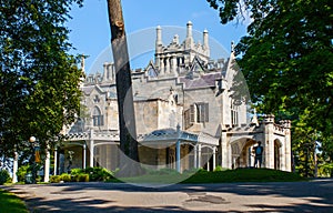 Lyndhurst Mansion castle museum exterior