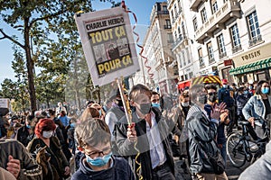 Popular protest in Lyon for the freedom of thought